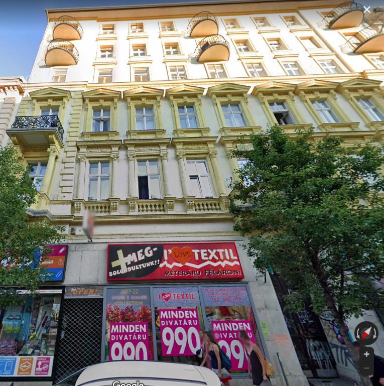Kalvin Square River Side Danube Budapest Exterior foto